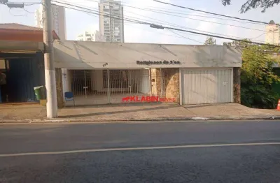 Excelente casa 5 dormitórios com 5 vagas de garagem e quintal com churrasqueira e piscina - 551m² de área construída e 547m² de terreno - ótimo local
