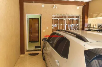 Excelente sobrado, garagem com portão automático e com entradas independentes na frente do imóvel.
