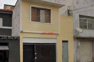 Sobrado em fase de reforma (preço irá subir conforme andamento) - 2 dormitórios com 2 vagas (carro grande) - 85m² terreno e 135m² construídos