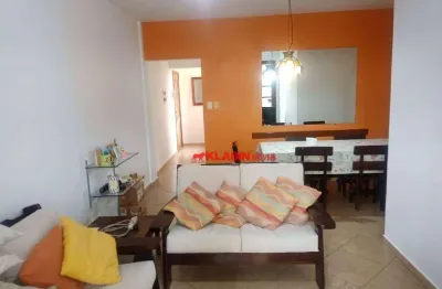 Apartamento mobiliado de 2 dormitórios com quintal - sem vaga - excelente localização à 500m do parque da aclimação e próximo ao comércio local