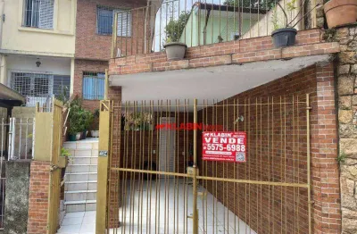 Sobrado reformado de 2 dormitórios com 1 vaga de garagem - edícula/escritório - quintal com espaço gourmet (churrasqueira) - 129m² de área construída