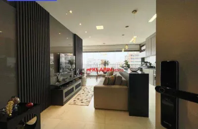 Vila mariana. apto. charmoso, diferenciado, impecável, mobiliado. 1 suíte. 50m². 1 vaga. andar alto (a partir do 25º). lazer completo