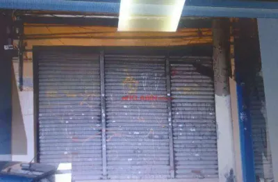 Loja para alugar, 190 m²-no meio do comércio na praça da árvore
