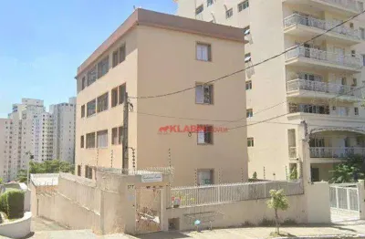 Apartamento com 36m² de Área Útil de 1 Quarto - Pequeno Quintal - Sem Garagem - Ótima Localização com Fácil Acesso ao Metrô Praça da Árvore (900m)