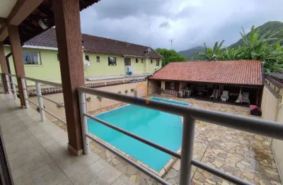 Maravilhoso sobrado com piscina em caiobá 323 m² - *** disponível para locação temporada - r$ 2.200,00 diária + taxas***