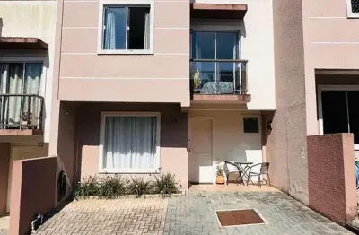 Sobrado à venda em condomínio fechado no bairro santa cândida – localização privilegiada e conforto para sua família!
