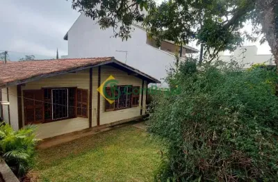 Casa de madeira com 3 dormitórios, vila suíssa, mogi das cruzes