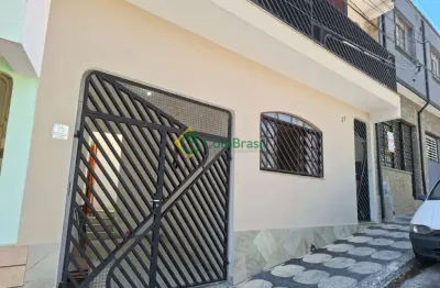 Casa com 3 quartos para alugar na Rua Benjamin Constant, 00, Centro, Mogi das Cruzes
