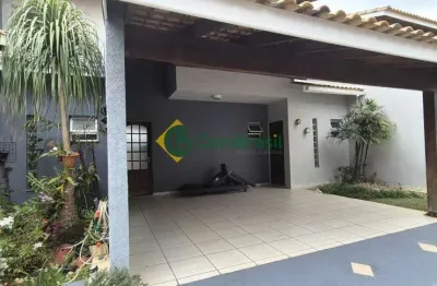 Casa com 3 quartos para alugar na Rua Emílio Zapile, 847, Vila Oliveira, Mogi das Cruzes
