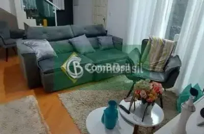 Sobrado em César de Souza Jardim São Pedro SUPERMERCADO SHIBATA SEMAR MC DONALDS TV DIÁRIO LOJAS CEM FÁCIL ACESSO MOGI GUARAREMA MOGI DUTRA MOGI SHOPPING quintal grande churrasqueira