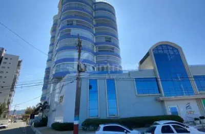 Apartamento frente mar a venda em navegantes, 3 suítes mobiliado