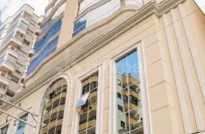 Apartamento com 3 suítes à venda em meia praia itapema, com 133m² e 3 vagas