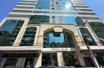 Apartamento com 5 quartos à venda na Rua 246, 125, Meia Praia, Itapema
