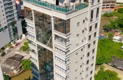 Apartamento com 3 suítes finamente mobiliado a 70m do mar em itapema