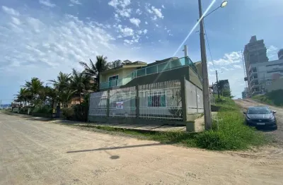 Casa frente mar com 6 dormitórios a venda em piçarras