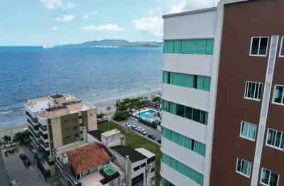 Apartamento de luxo a venda em meia praia com 4 suítes, na quadra do mar