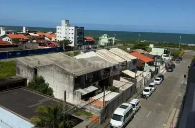 Apartamento quadra mar a venda em Navegantes, 3 quartos sendo uma suíte