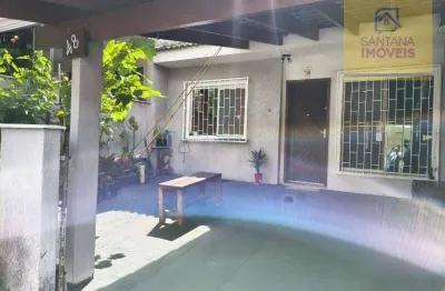 Casa com 3 dormitórios à venda, 75 m² por R$ 370.000,00 - Cristo Rei - Campo Largo/PR