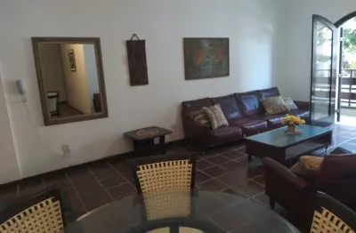 Apartamento à venda na Avenida Abílio dos Santos Branco, Enseada, Guarujá