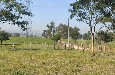 Chácara / sítio à venda no Jardim Itália, Sorocaba 