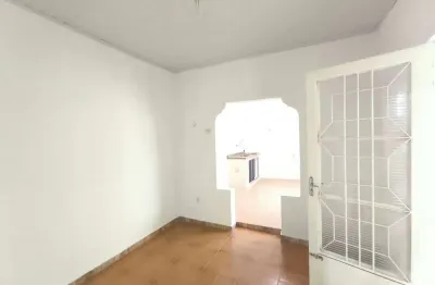 Casa com 2 quartos à venda na Vila Hortência, Sorocaba 