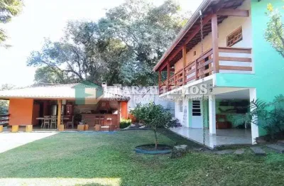 Chácara à venda em mairiporã: 3 dormitórios, varanda e espaço gourmet – r$ 1.600.000,00