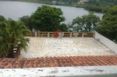 Maravilhosa casa em condomínio á venda em mairiporã bairro caceia ( pé na água )
