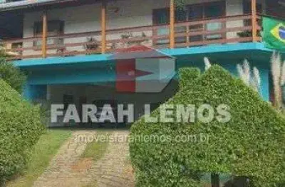 Excelente casa em condomínio 24 horas. com uma única portaria!!