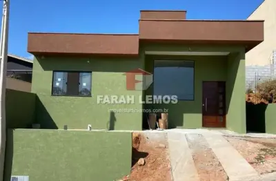 Casa em condominio fechado, padrão excelente com  vista linda e tranquilidade para os seus filhos !