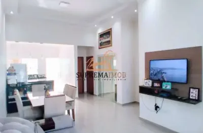 Casa térrea com 2 quartos á venda , condomínio golden park residence ii