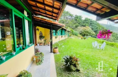 Luxuoso sítio à venda em teresópolis-rj, bairro vargem grande: 6 quartos, 2 suítes, 4 salas, 4 banheiros, 10 vagas, 0,32 hectares.