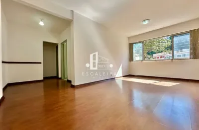 Apartamento à venda na várzea, teresópolis-rj: 2 quartos, 1 sala, 2 banheiros, 65,00 m² de área.