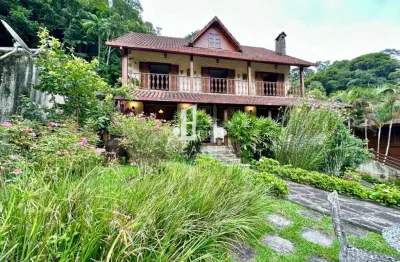 Magnífica casa em condomínio à venda em teresópolis-rj, bairro carlos guinle  5 quartos, 1 suíte, 2 salas, 4 banheiros, 6 vagas, 322m².