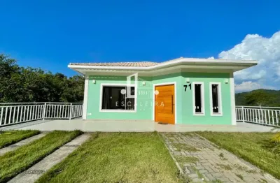 Casa de em condomínio à venda em teresópolis-rj, com 4 quartos, 1 suíte e 223,30m² de área privativa!