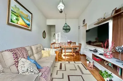 Apartamento à venda na Várzea, Teresópolis-RJ: 2 quartos, 1 sala, 1 banheiro, 53m² de área!