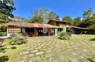 Casa rústica em condomínio - 4 quartos, 2 suítes, 5 banheiros, 5 vagas de garagem, 226 m² - teresópolis-rj, bom retiro.