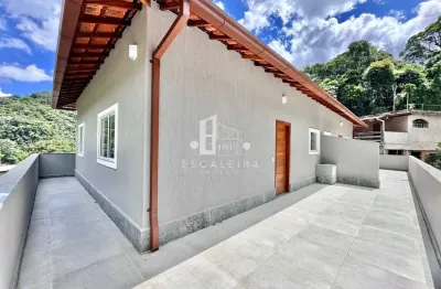 Imperdível oportunidade: casa à venda em teresópolis-rj, meudon. 2 quartos, sala, banheiro, 1 vaga de garagem. aproveite!
