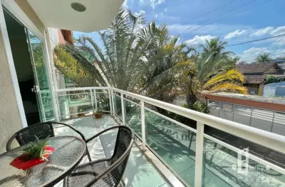 Cobertura à venda no Costazul, Rio das Ostras-RJ: 4 quartos, 2 suítes, 1 sala, 3 banheiros, 2 vagas de garagem, 180,00 m².