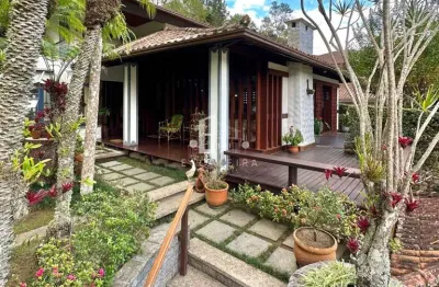 Casa com alto padrão em condomínio à venda em teresópolis-rj, parque do imbui: 4 quartos, 2 suítes, 5 banheiros, 1 vaga, 259m².