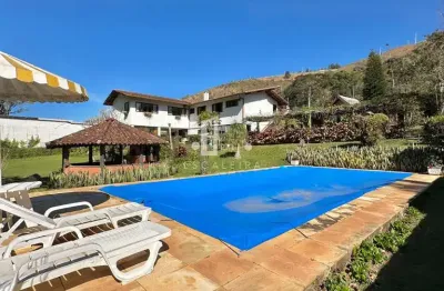 Imperdível casa à venda em teresópolis-rj, bairro albuquerque: 5 quartos, 3 suítes, 4 banheiros, 10 vagas, 317,79m²