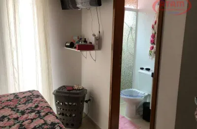Lindo sobrado em condomínio fechado - avalia permuta apto.