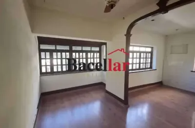 Casa com 6 quartos à venda na avenida paulo de frontin, praça da bandeira, rio de janeiro, 180 m2 por r$ 680.000