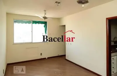 Apartamento com 2 quartos à venda na rua valério, cascadura, rio de janeiro, 58 m2 por r$ 210.000