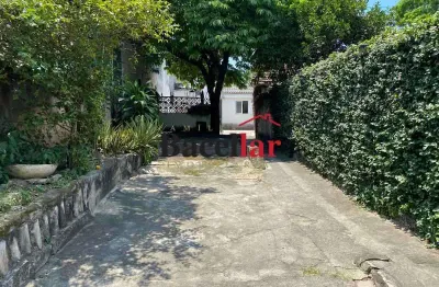 Casa com 5 quartos à venda na rua da pátria, água santa, rio de janeiro, 226 m2 por r$ 370.000
