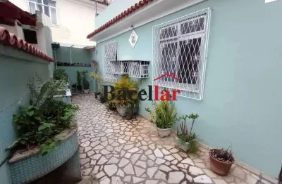 Casa com 2 quartos à venda na rua montevidéu, penha, rio de janeiro, 60 m2 por r$ 250.000