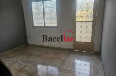 Casa com 3 quartos à venda na rua florinda, piedade, rio de janeiro, 75 m2 por r$ 245.000