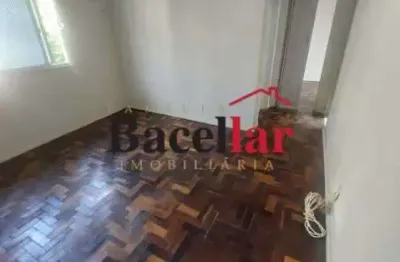 Apartamento com 2 quartos à venda na rua paulo pires, tomás coelho, rio de janeiro, 51 m2 por r$ 130.000