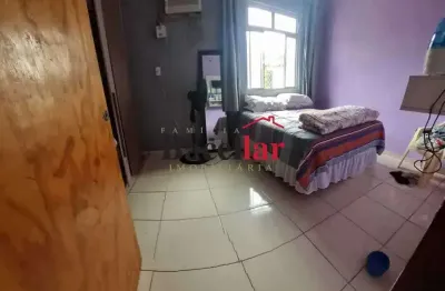 Casa com 2 quartos à venda na rua professor câncio povoa, cascadura, rio de janeiro, 60 m2 por r$ 120.000