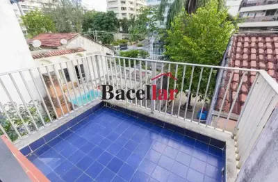Casa em condomínio fechado com 4 quartos à venda na estrada pau-ferro, freguesia (jacarepaguá), rio de janeiro, 468 m2 por r$ 699.000