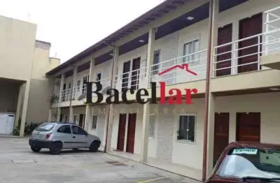 Apartamento com 1 quarto à venda na rua eraldino oliveira, peró, cabo frio, 65 m2 por r$ 179.000